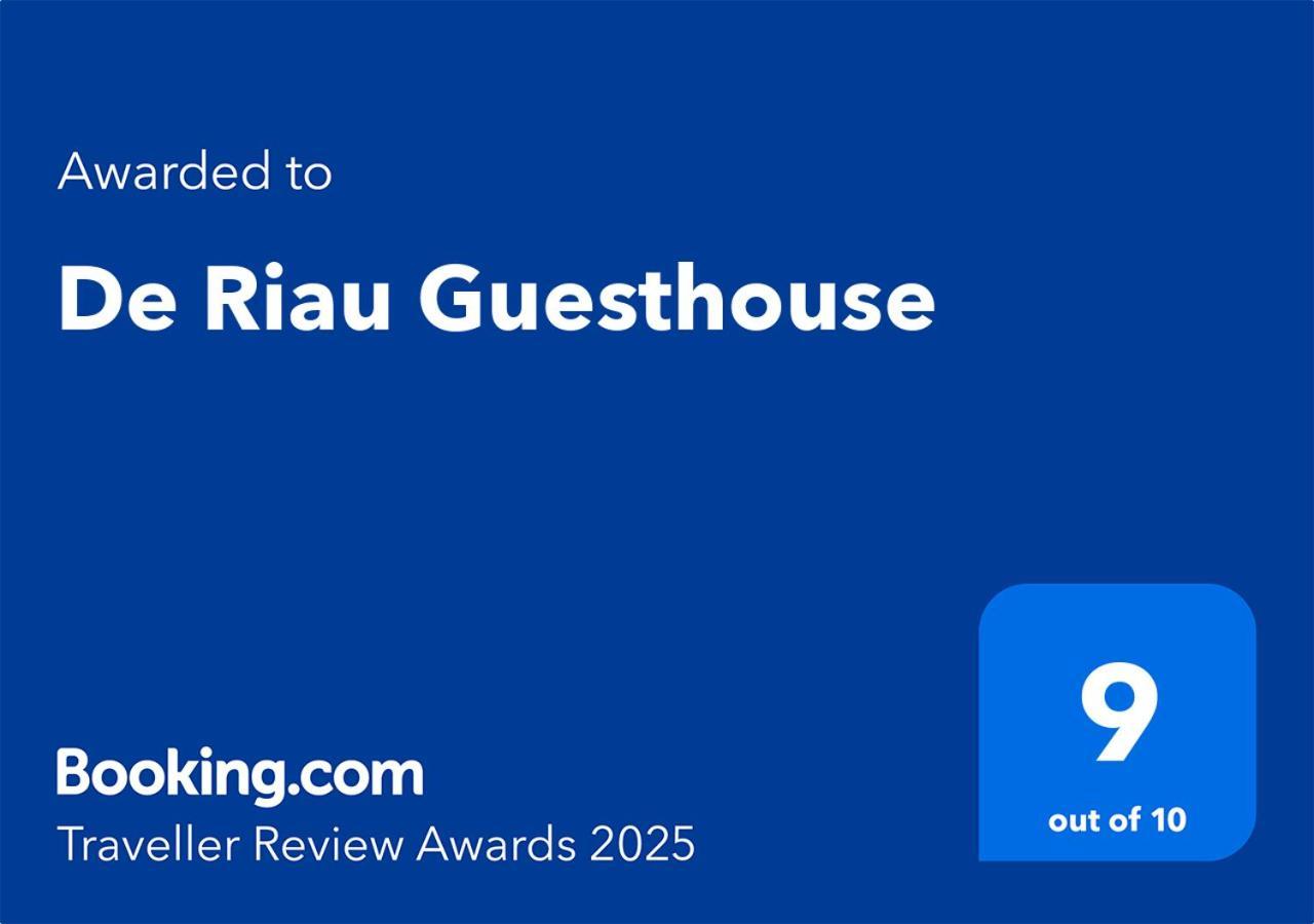 De Riau Guesthouse Bandung Bagian luar foto